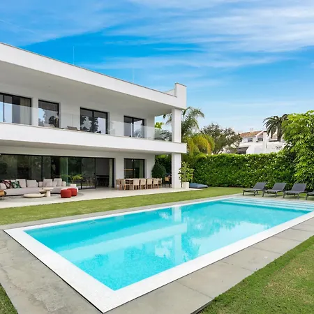 Banus Villa *